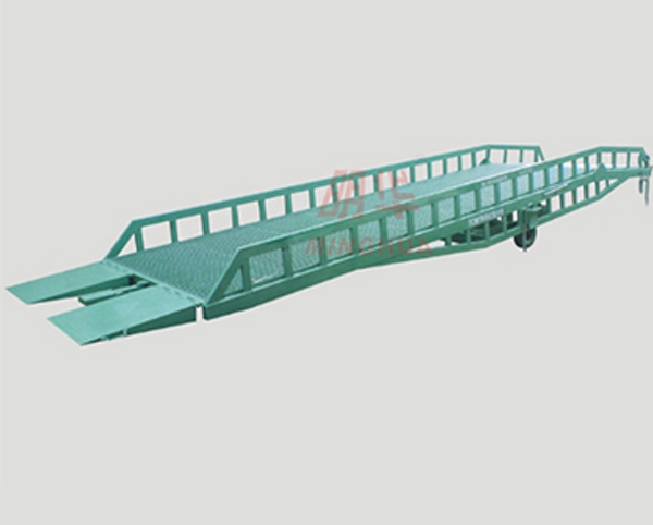 大興移動(dòng)式液壓登車橋